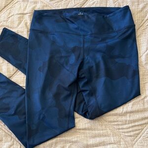 ALO Yoga Midnight Blue Camouflage Leggings